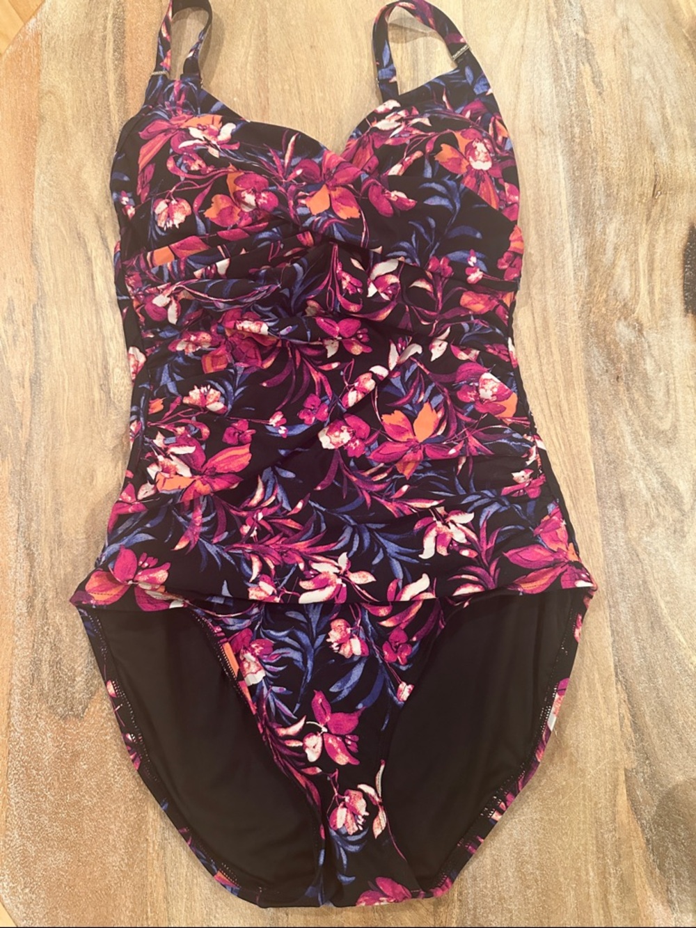 Calvin Klein One-Piece twisted front Swimsuit with Pink Floral Print SZ 10